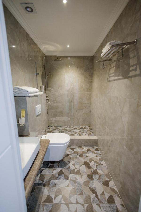 281 Hotel Бишкек Экстерьер фото