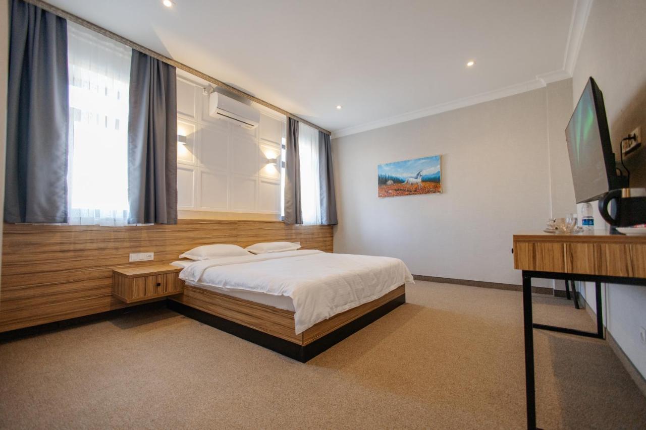 281 Hotel Бишкек Экстерьер фото